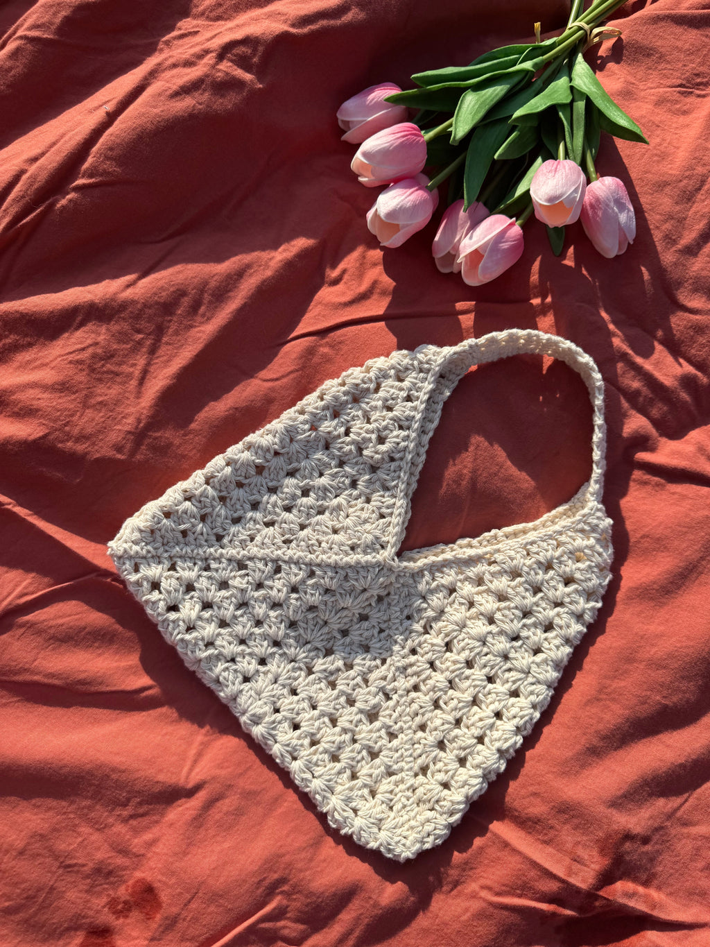 Sac en crochet - Crème Aux Tissus Fleuris