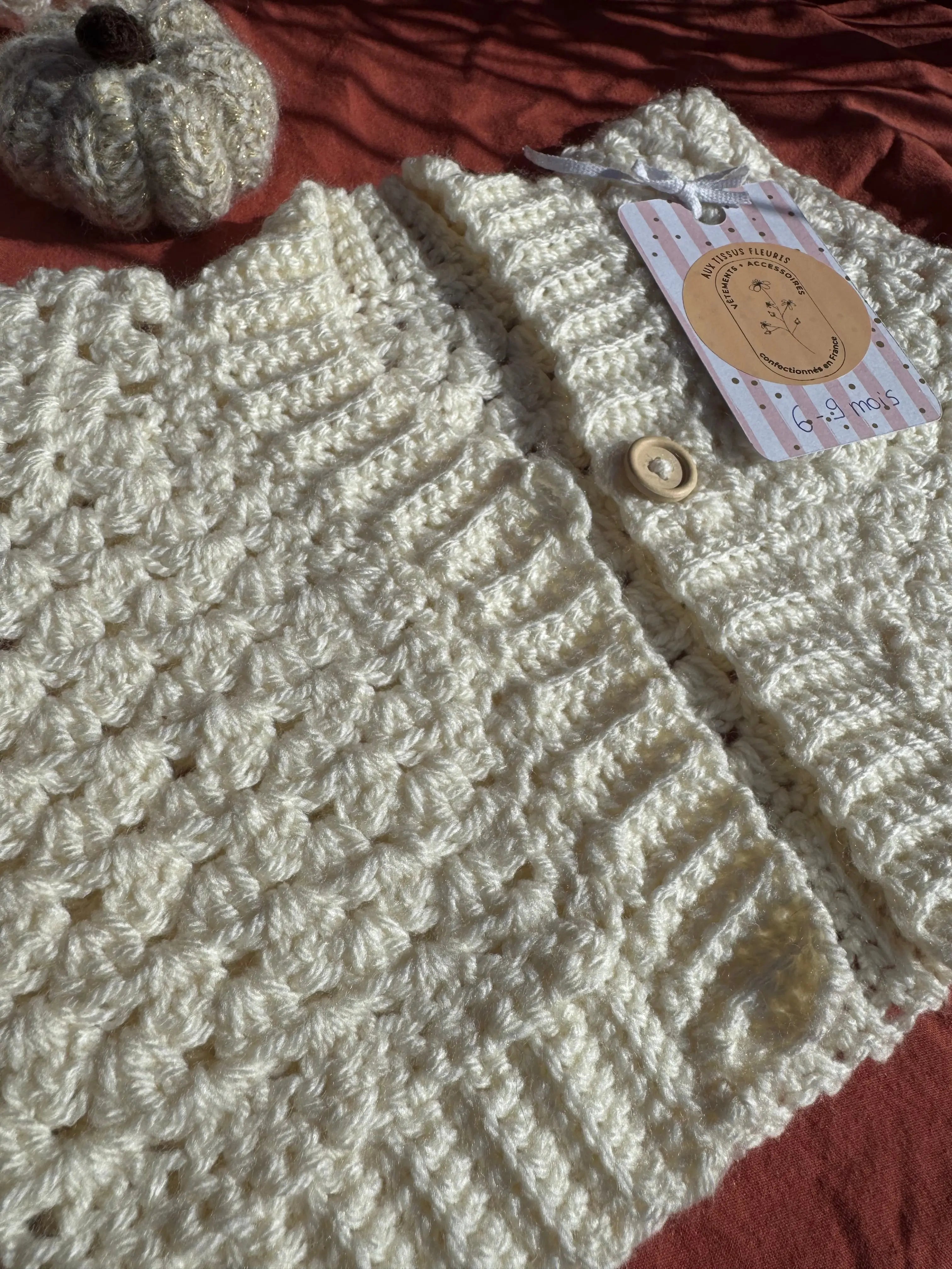 Gilet en crochet - Crème - 3-9 mois Aux Tissus Fleuris