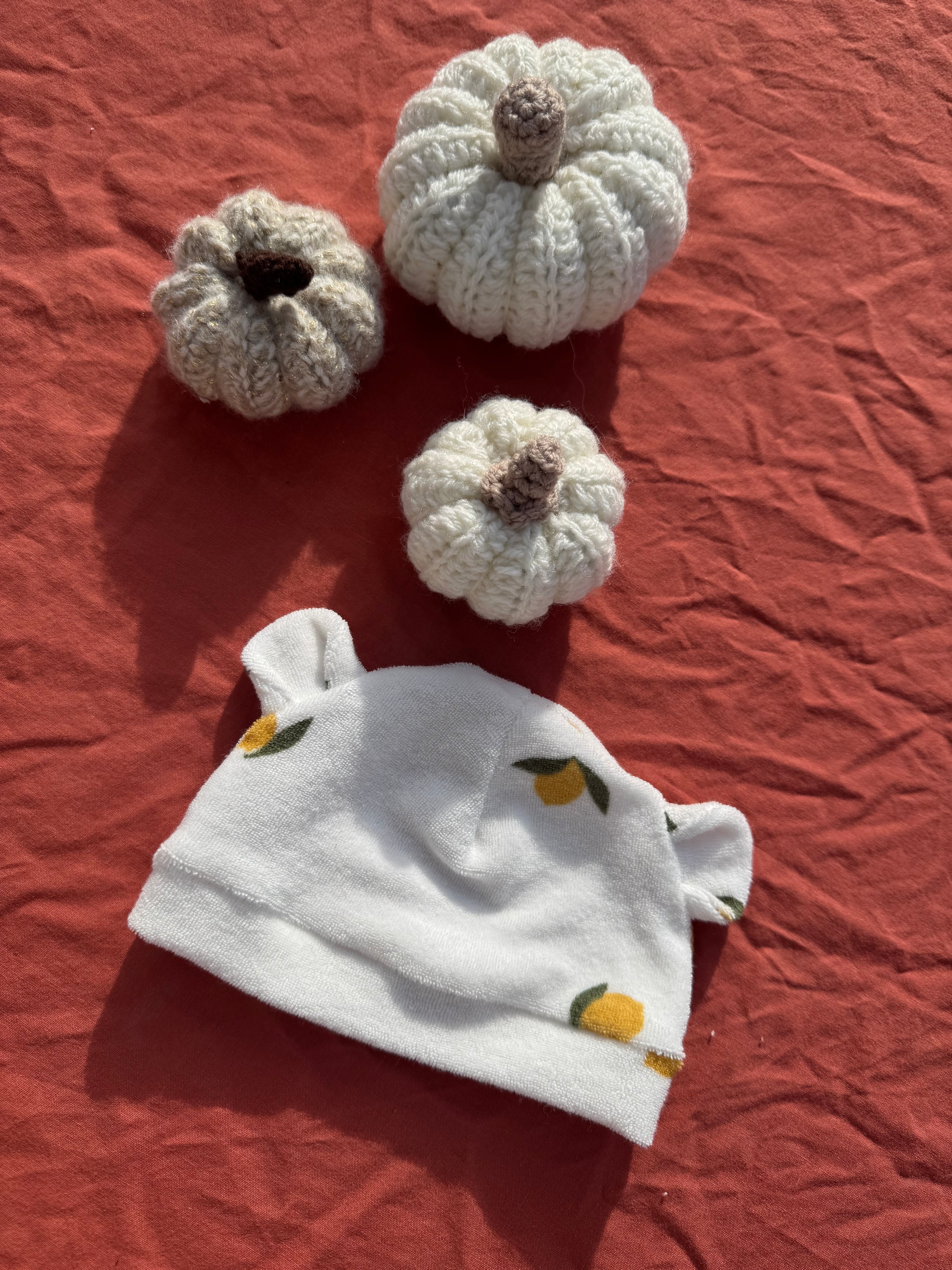 Coffret naissance personnalisable 5 - pochon + bonnet ou turban + couverture Aux Tissus Fleuris